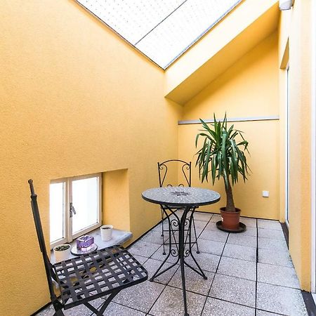 Attic Apartment By Wenceslas Square Prague Ngoại thất bức ảnh